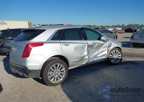 2017 Cadillac Xt5 Platinum z USA, uszkodzony, nr VIN 1GYKNFRS1HZ110624